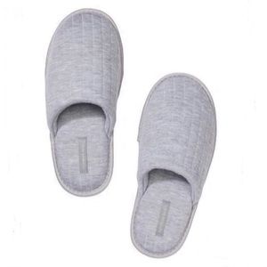 NWT Victoria’s Secret quilted gray closed toe slippers